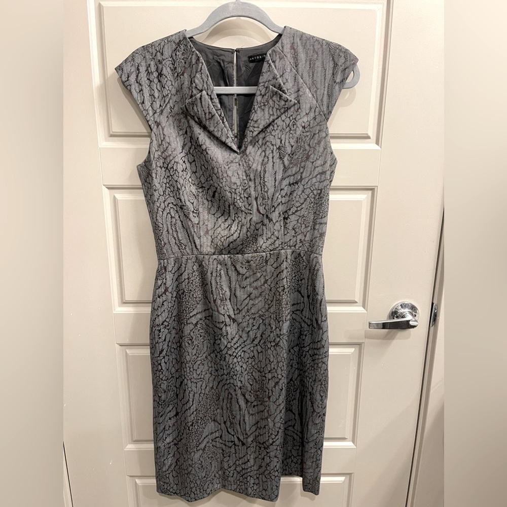 Antonio Melani - Size 4 - Shift Dress
